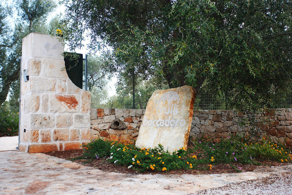 Trulli Boccadoro Hotel ออสตูนี ภายนอก รูปภาพ